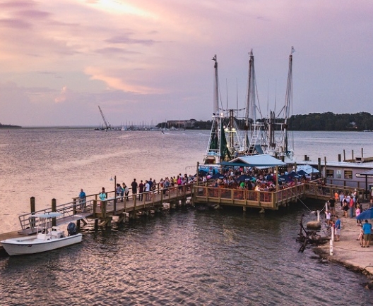 outdoor dining patio