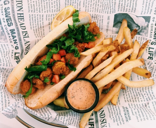 Photo via @scarletlionsphotos