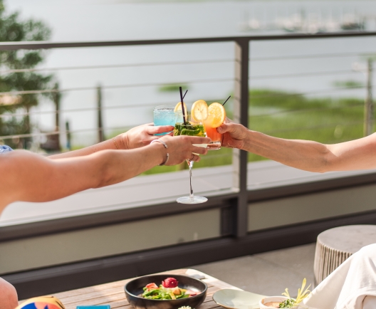 water front dining and drinks